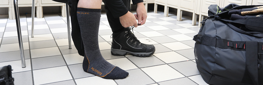 best moisture wicking socks for work boots